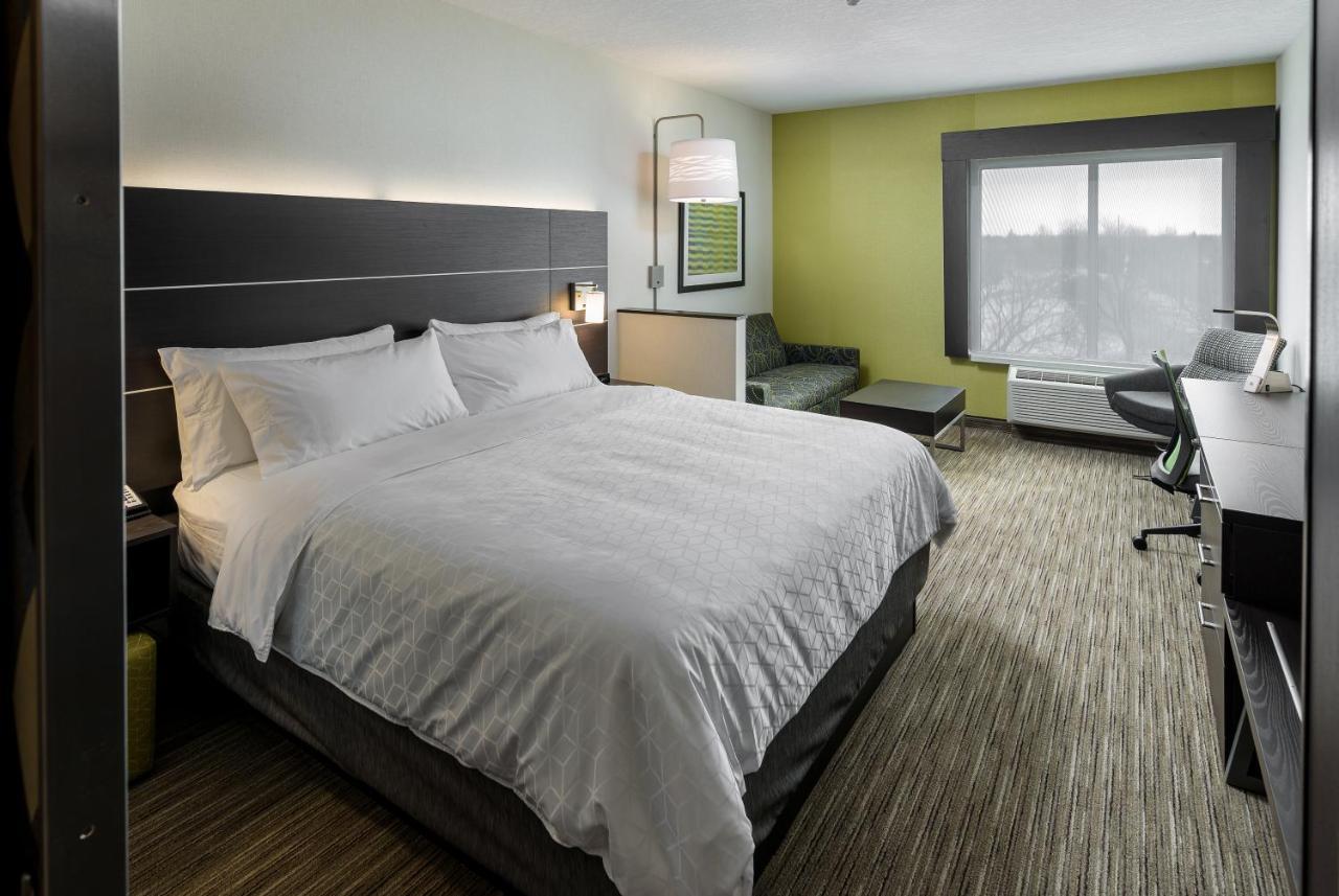 Holiday Inn Express & Suites Kelowna - East By Ihg Εξωτερικό φωτογραφία