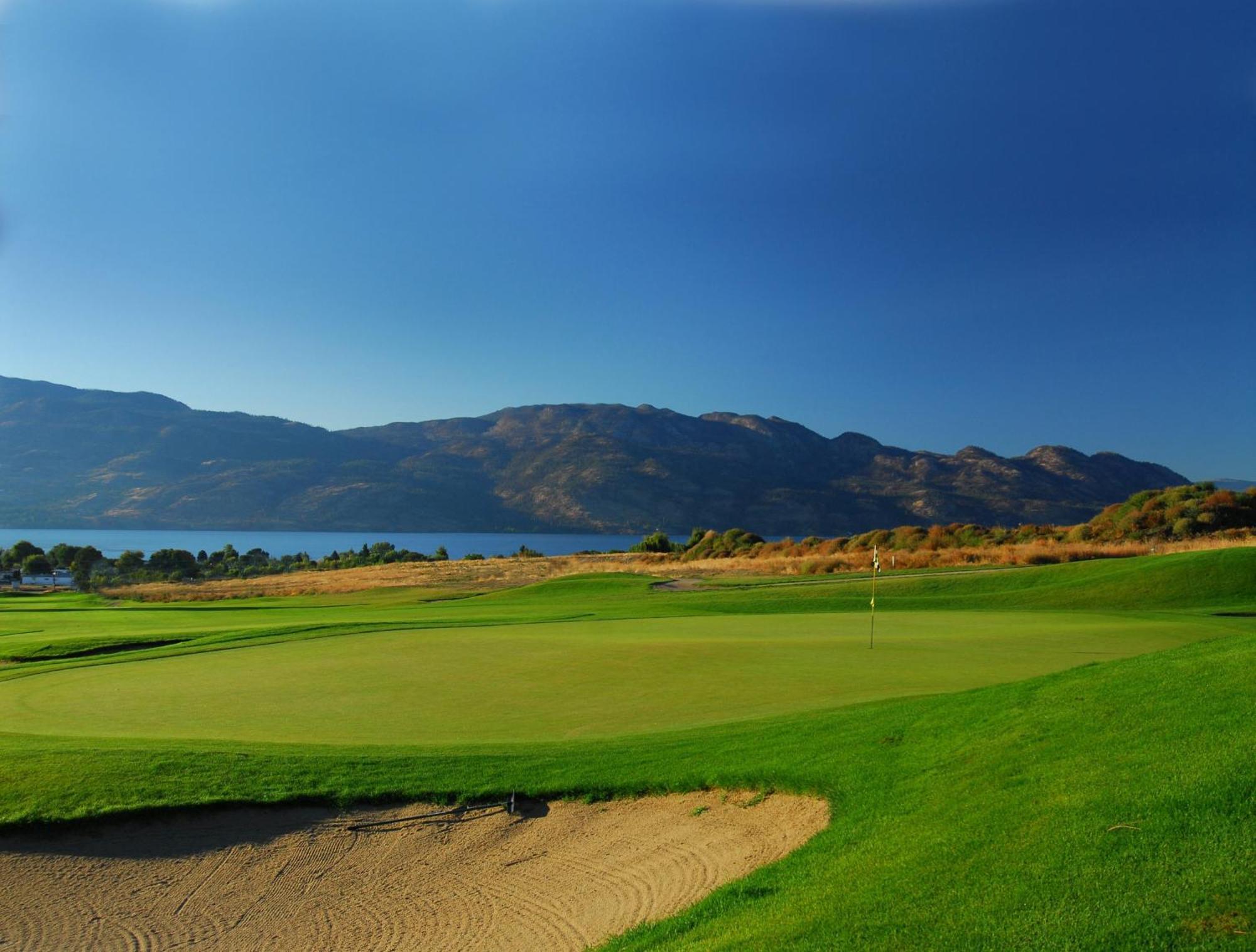 Holiday Inn Express & Suites Kelowna - East By Ihg Εξωτερικό φωτογραφία