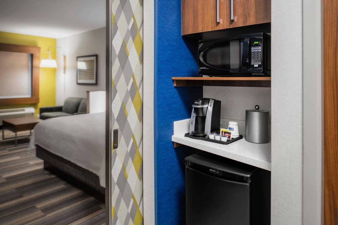 Holiday Inn Express & Suites Kelowna - East By Ihg Εξωτερικό φωτογραφία